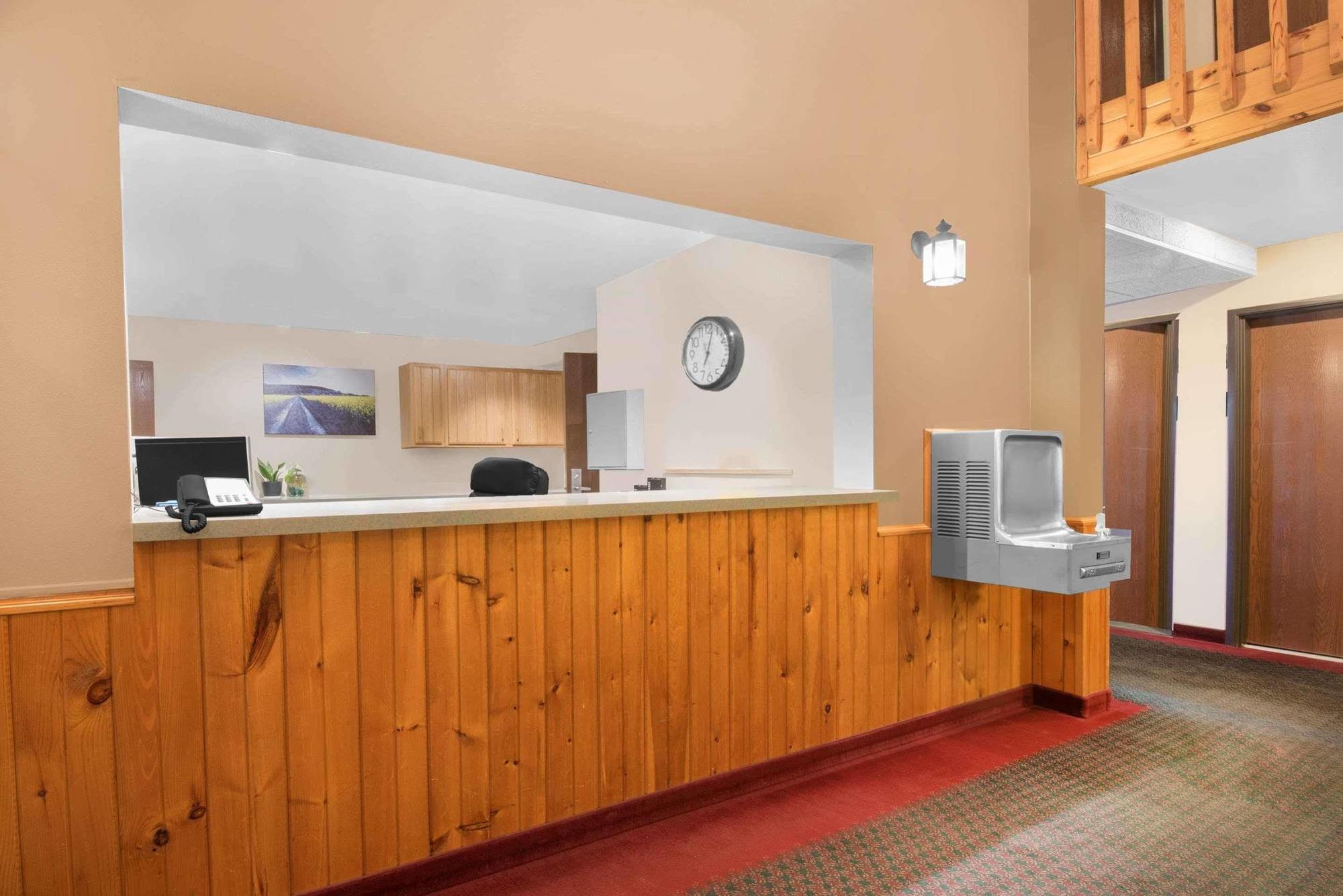 Northwoods Inn And Suites Ely Extérieur photo